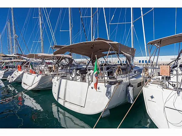 Sun Odyssey 440